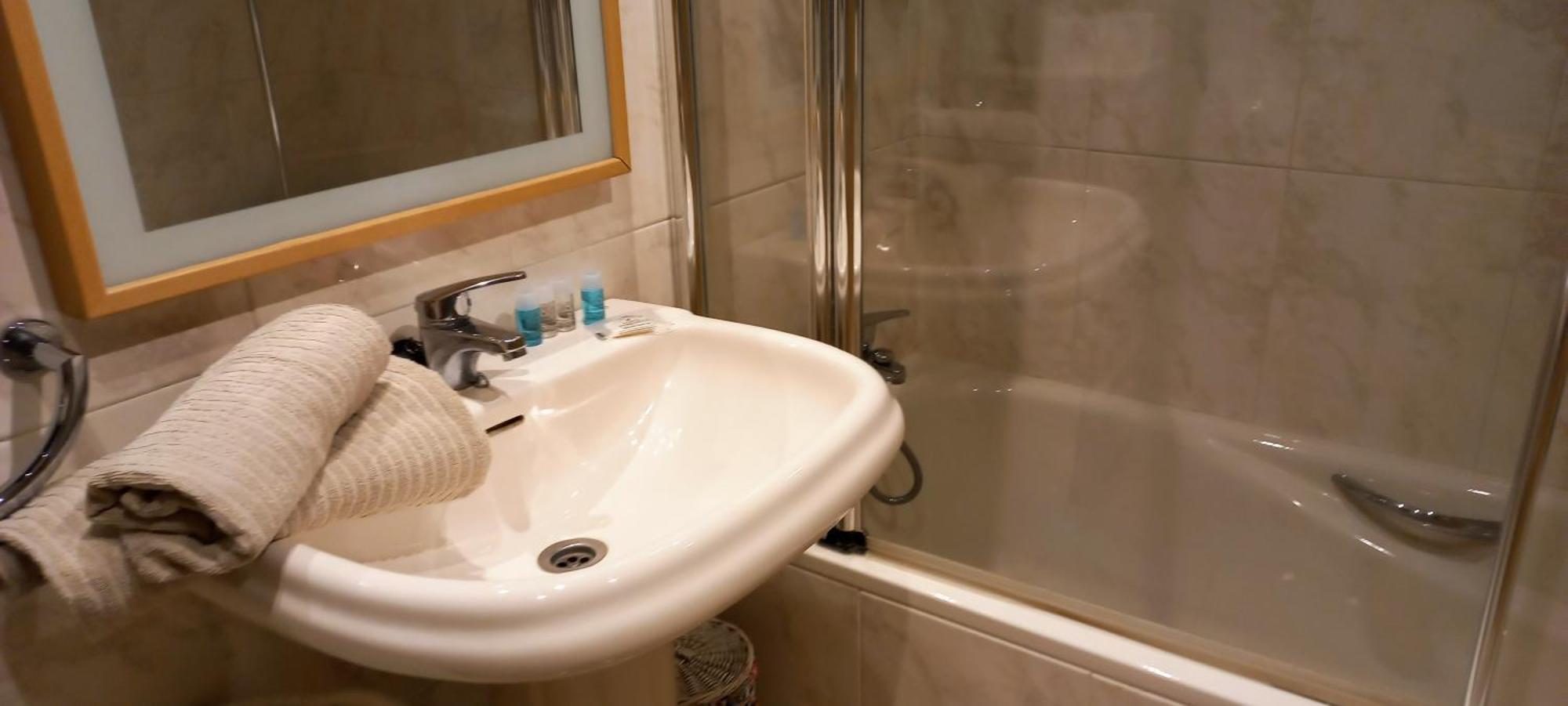 Pilartxo Jaca Apartment ภายนอก รูปภาพ